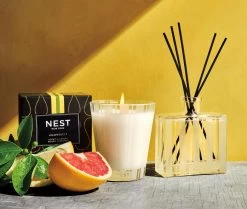 Grapefruit Classic Candle -Candle Fragrance Shop NESTNY CORE GF CAN CL 4